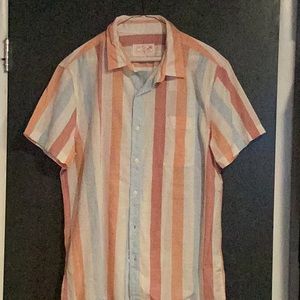 American eagle short sleeve men’s button down shirt